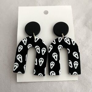 Scream Dangle Halloween Earrings